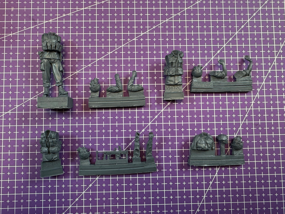 1/35 Modern British Warrior Crew, 2 Figures, Resin Model Figure Kit, Unassembled and Unpainted