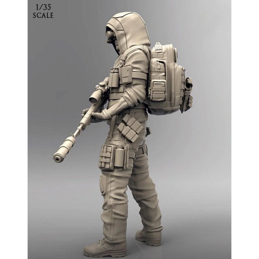 1/35 Modern Tactical Sniper in Hooded Tan Gear, Resin Model Figure Kit, Unassembled and Unpainted
