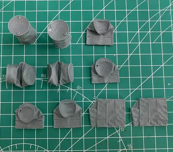 1/35 Military Crushed Fuel Barrels, Resin Model Accessory Kit, Military Theme, Unpainted