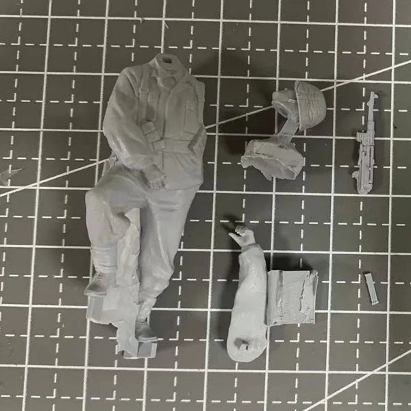 WWII German Rifleman — 1/35 Resin Figure