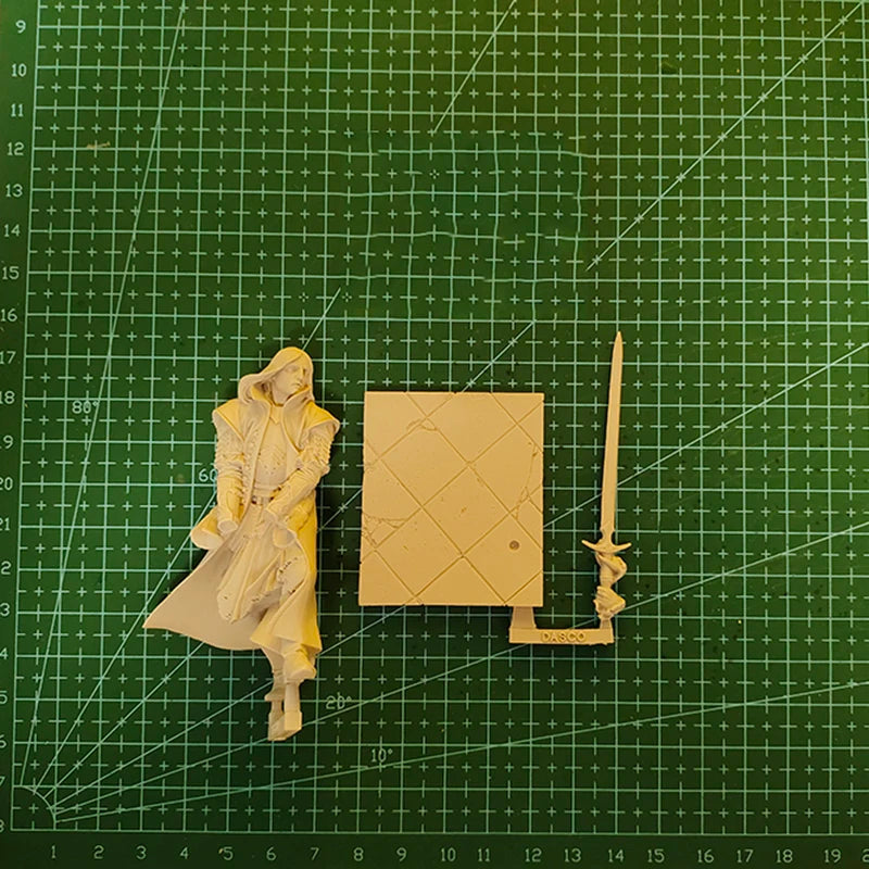 1/24 Warrior in Coat, Resin Model Figure Kit, Fantasy Theme, Unassembled and Unpainted