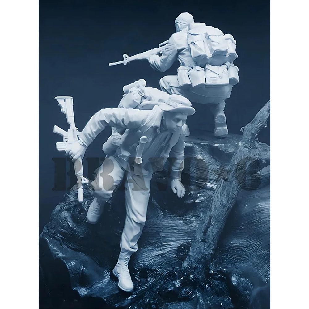 1/35 Modern LRRP Special Operations Soldiers, 2 Figures, Resin Model Figure Kit, Unassembled and Unpainted
