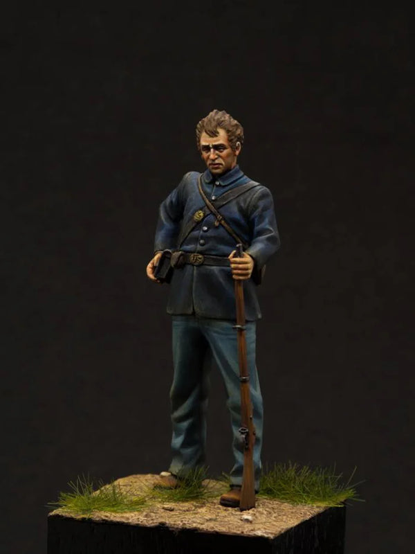 54mm WWI Soldier with Rifle, Resin Model Figure Kit, Unassembled and Unpainted