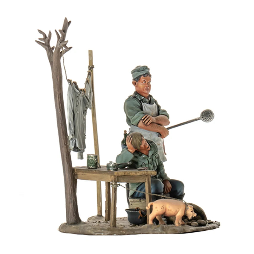 1/32 WWI Soldiers at Rest with Dog, 3 Figures, Resin Model Figure Kit, Unassembled and Unpainted