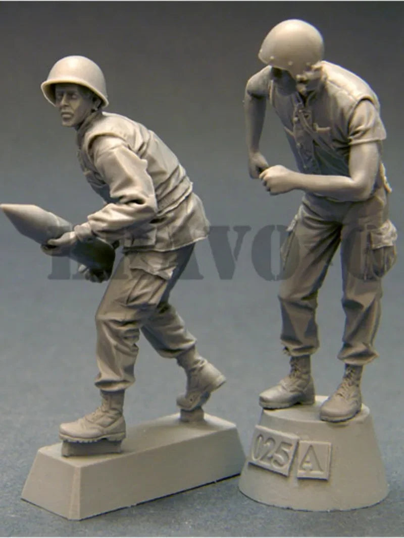 1/35 Vietnam War USMC ONTOS Crew, 2 Figures, Resin Model Figure Kit, Unassembled and Unpainted