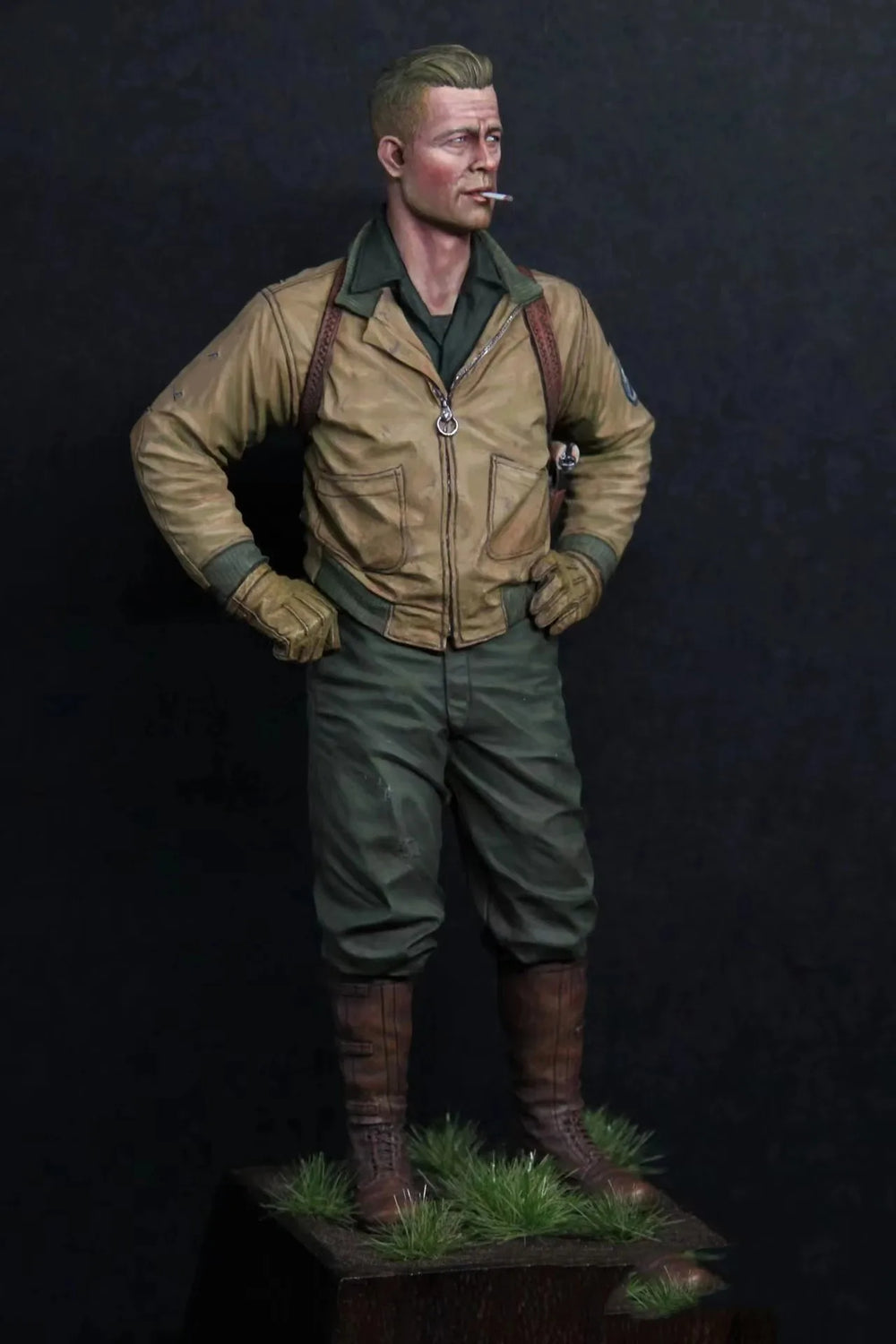 1/16 WWII British Officer in Khaki Service Dress, Resin Model Figure Kit, Unassembled and Unpainted