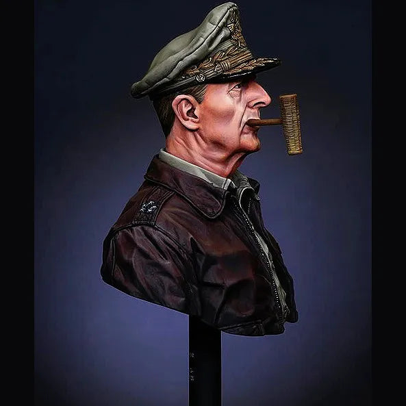 1/10 WWII German Officer with Cigar, Resin Model Bust Kit, Unassembled and Unpainted