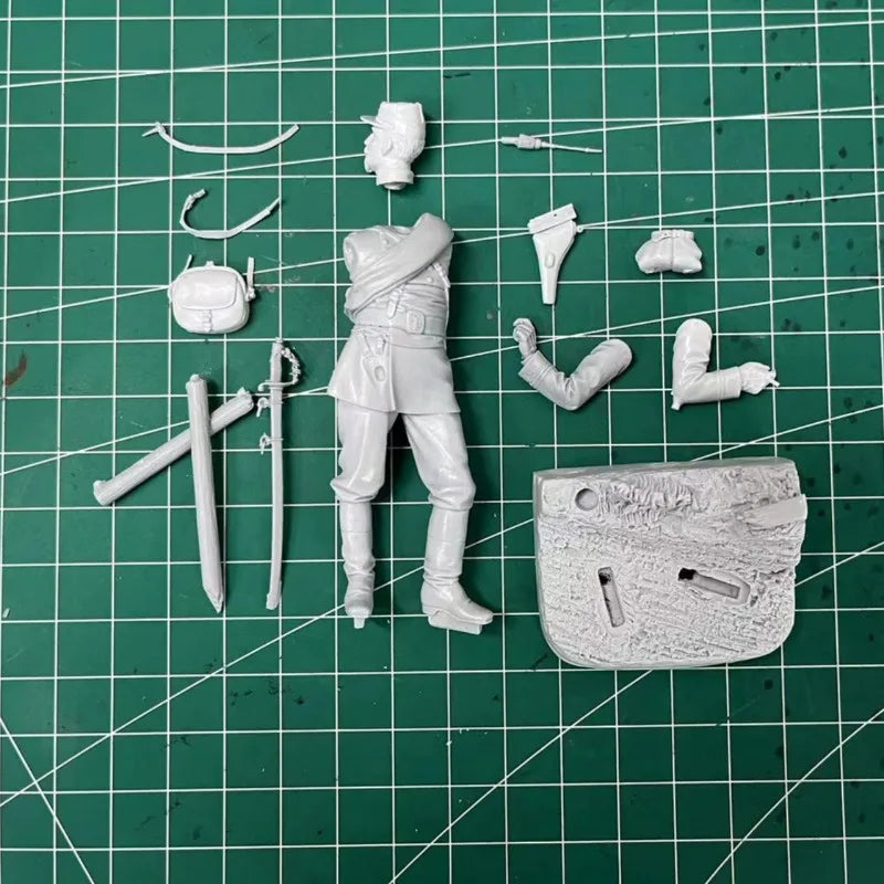 1/24 Napoleonic Austrian Cavalry Officer with Pelisse, Resin Model Figure Kit, Unassembled and Unpainted