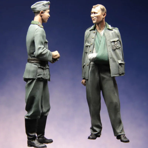 1/35 WWII German Military Officers, 2 Figures, Resin Model Figure Kit, Unassembled and Unpainted