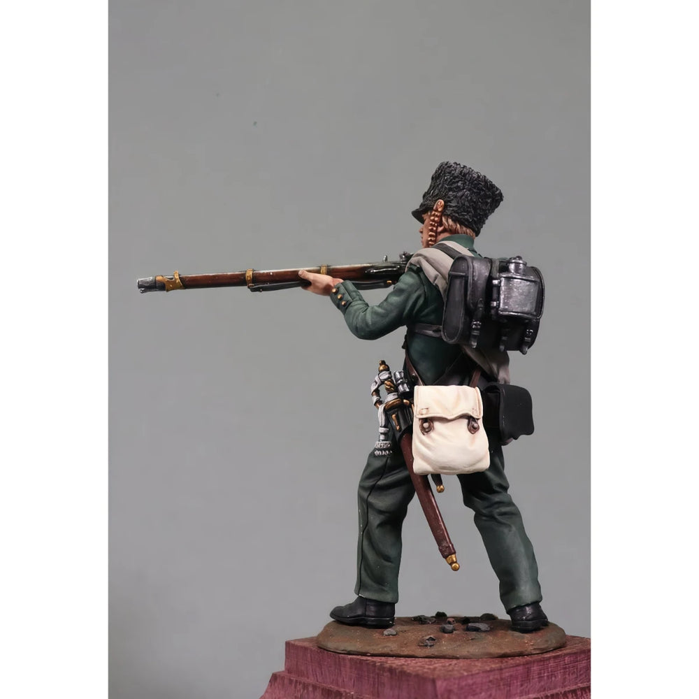 54mm Napoleonic Russian Infantry Firing Musket, Resin Model Figure Kit, Unassembled and Unpainted