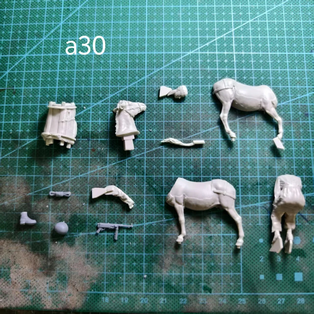 1/35 WWI Mounted Cavalry, 5 Figures, Resin Model Figure Kit, Unassembled and Unpainted