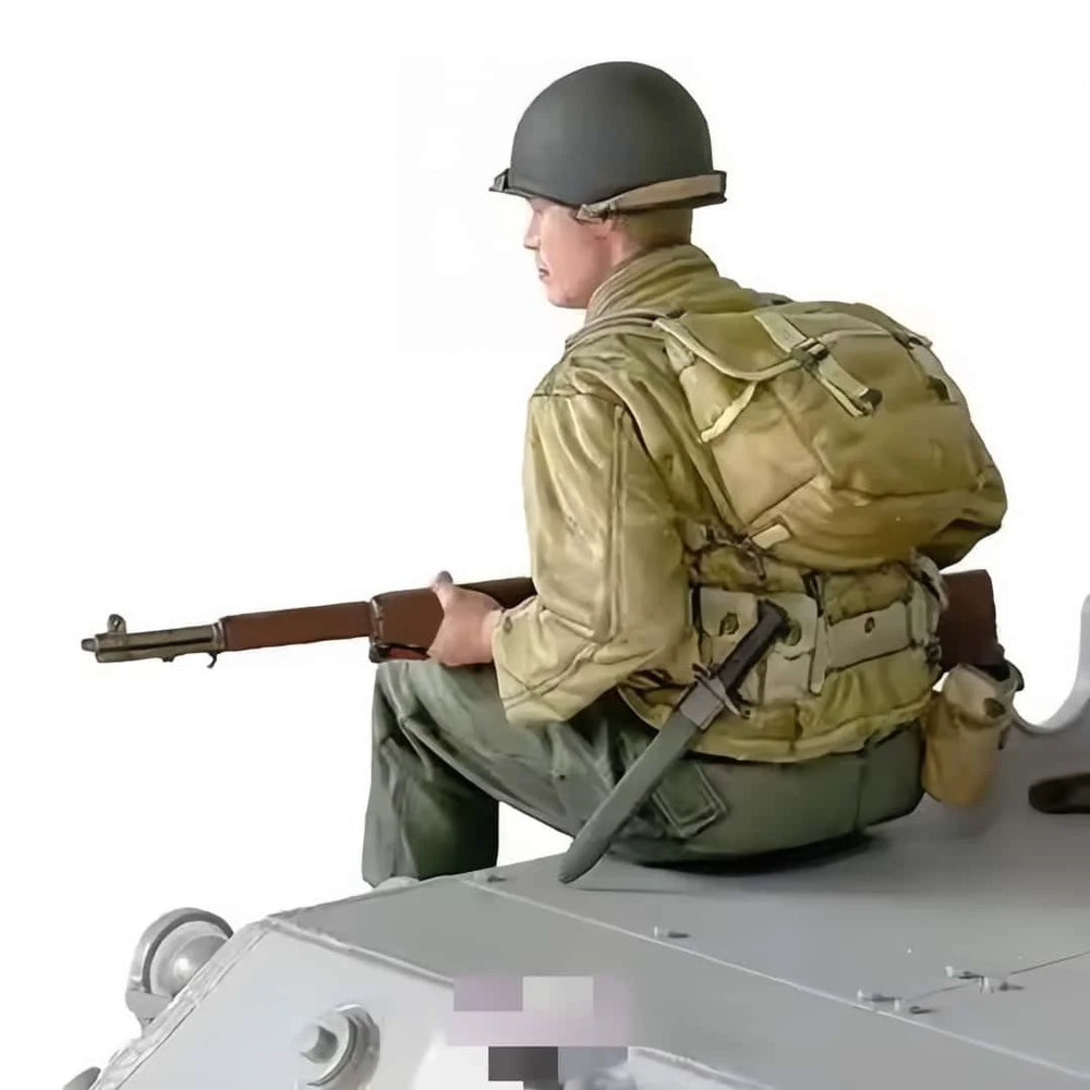 1/16 WWII US Infantry Seated with Rifles, 3 Figures, Resin Model Figure Kit, Unassembled and Unpainted