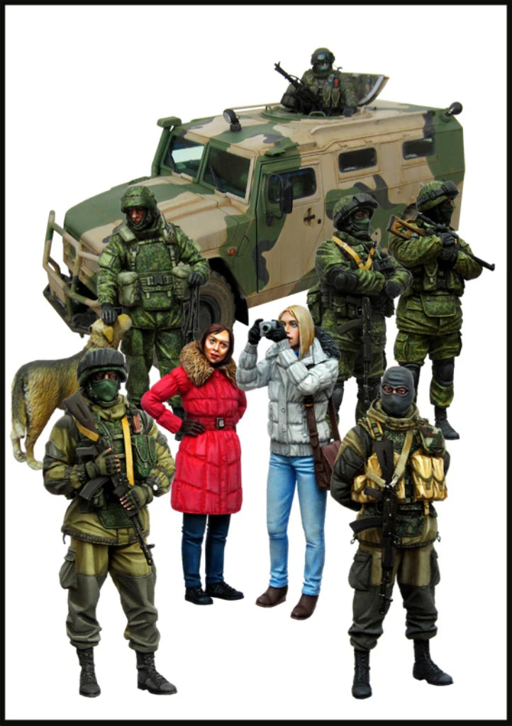 1/35 Modern Military Soldiers, 8 Figures, Resin Model Figure Kit, Unassembled and Unpainted
