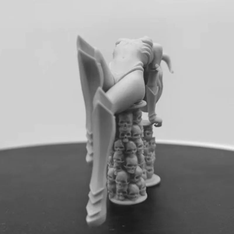 1/24 Female Devil, Resin Model Figure Kit, Fantasy Theme, Unassembled and Unpainted