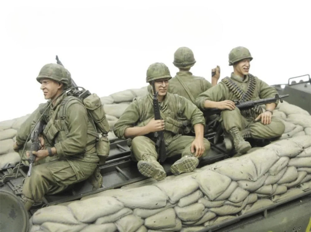1/35 WWII US Marine Corps Squad, 5 Figures, Resin Model Figure Kit, Unassembled and Unpainted