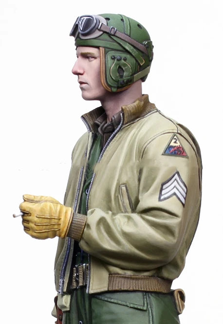 1/16 WWII US Pilot in Flight Helmet and Goggles, Resin Model Figure Kit, Unassembled and Unpainted