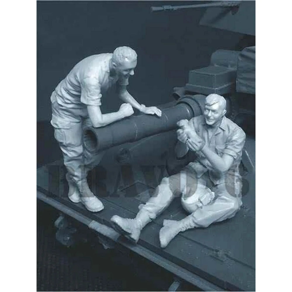 1/35 Vietnam War US Soldiers Loading Ammunition, 5 Figures, Resin Model Figure Kit, Unassembled and Unpainted