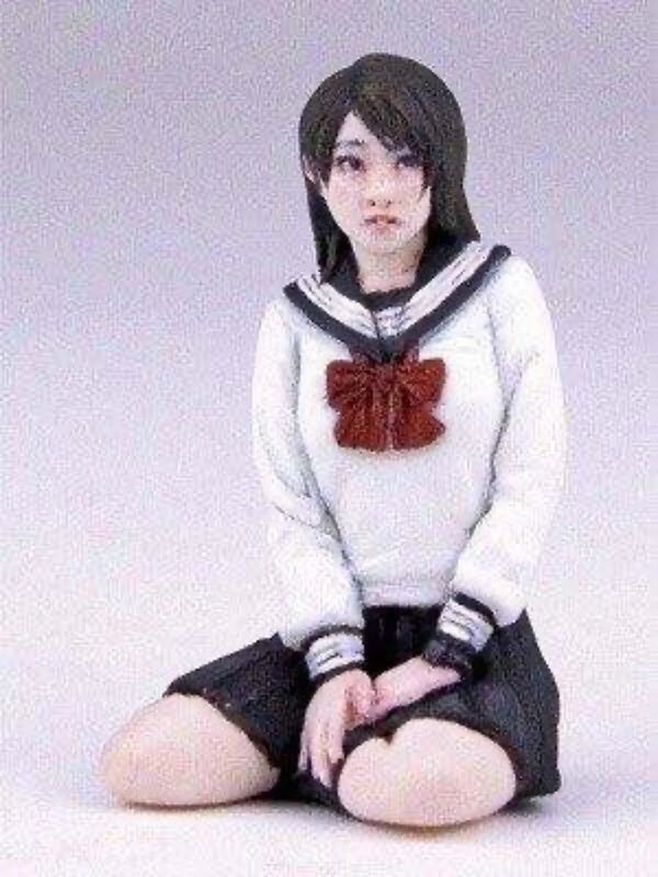 1/35 Schoolgirl in Sailor Uniform, Resin Model Figure Kit, Anime Theme, Unassembled and Unpainted