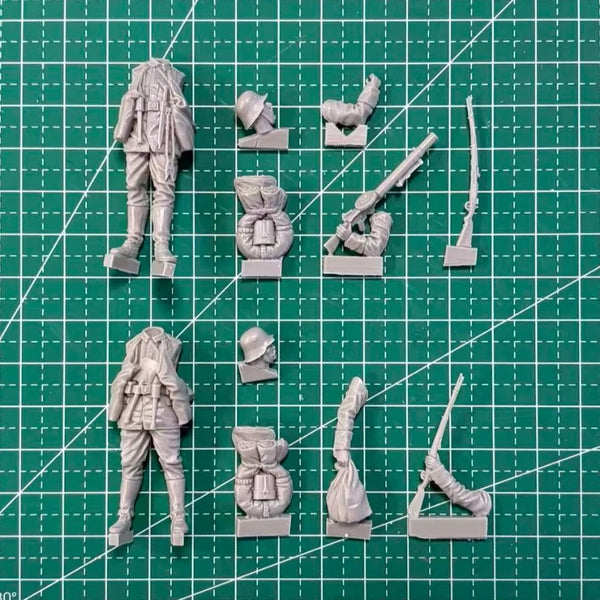 1/35 WWI German Soldiers Set, 2 Figures, Resin Model Figure Kit, Unassembled and Unpainted