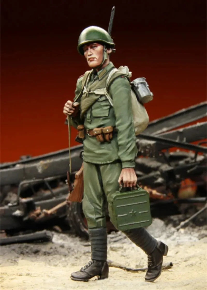 1/35 WWII Soviet Infantryman Kursk, Resin Model Figure Kit, Unassembled and Unpainted