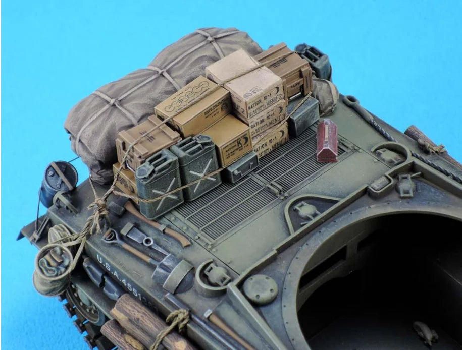 1/35 WWII American M4 Sherman Tank, Resin Model Vehicle Kit, Unassembled and Unpainted