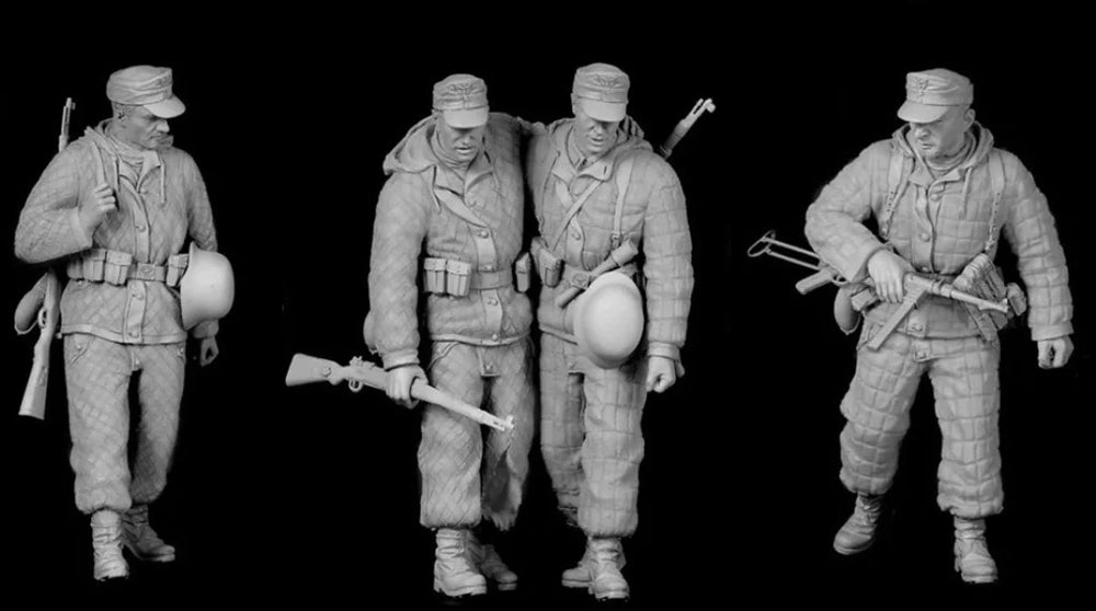 1/35 WWII German Infantry Squad Attacking, 4 Figures, Resin Model Figure Kit, Unassembled and Unpainted