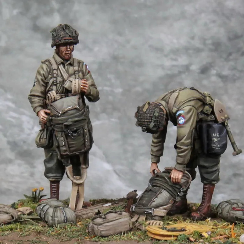 1/35 Modern US Airborne Soldiers, 2 Figures, Resin Model Figure Kit, Unassembled and Unpainted