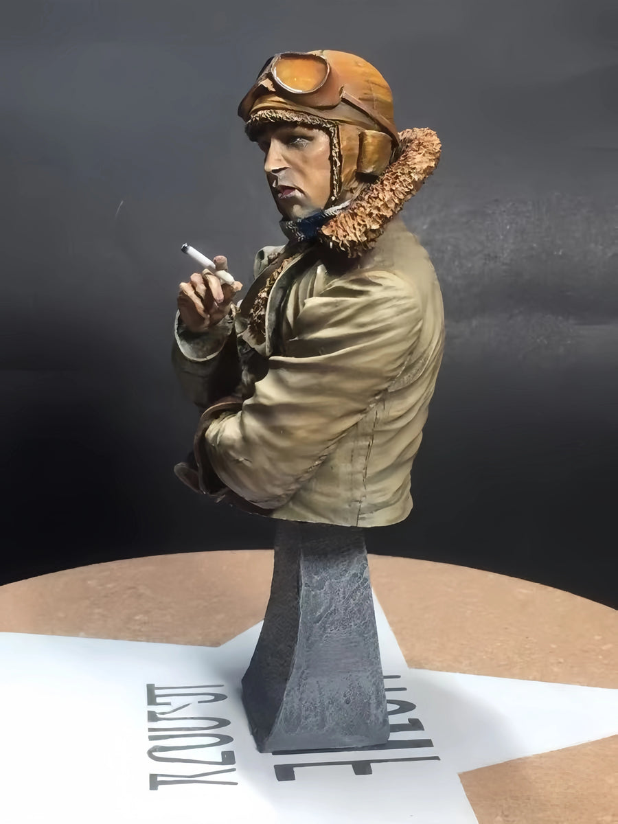 1/10 Scale British WWI Pilot Bust, Resin White Model Kit, Unpainted & Unassembled Collectible Figure