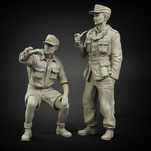 1/35 WWII North African Campaign Soldiers, 2 Figures, Resin Model Figure Kit, Unassembled and Unpainted
