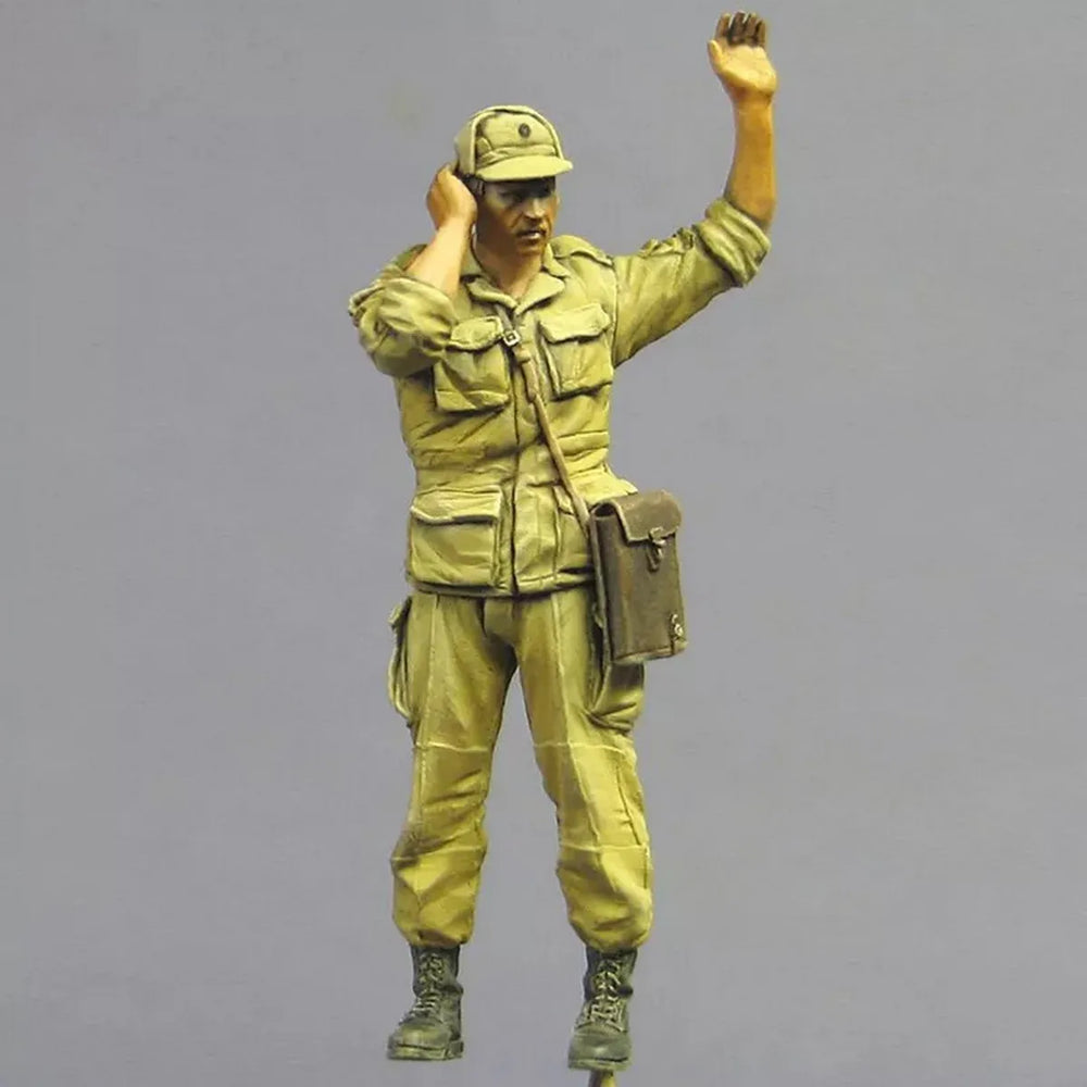 1/35 Cold War Soviet Artillery, 3 Figures, Resin Model Figure Kit, Unassembled and Unpainted