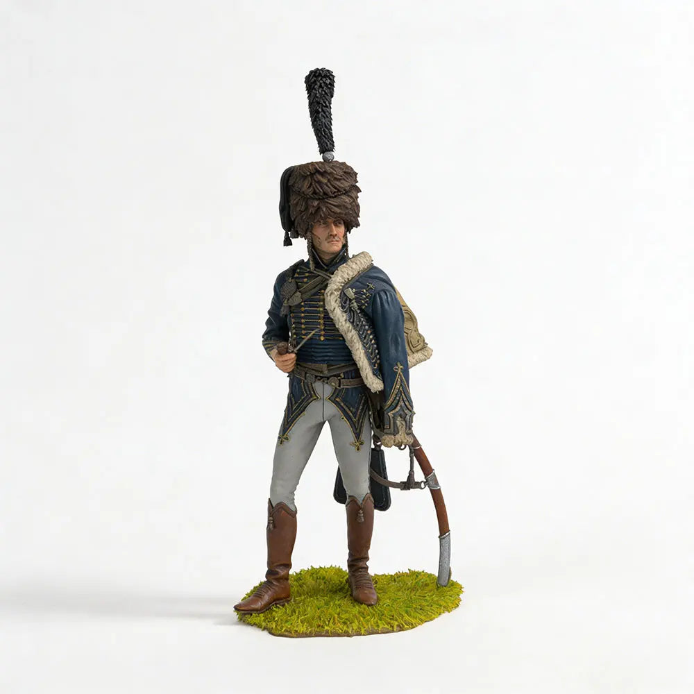 1/24 Napoleonic Officer Bearskin Hat with Gold Frogging, Resin Model Figure Kit, Unassembled and Unpainted