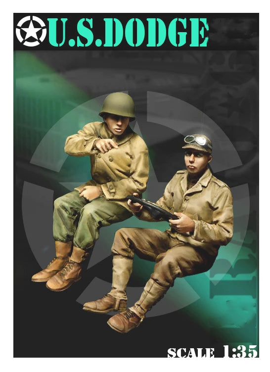 1/35 WWII U.S. Soldiers, 2 Figures, Resin Model Figure Kit, Unassembled and Unpainted