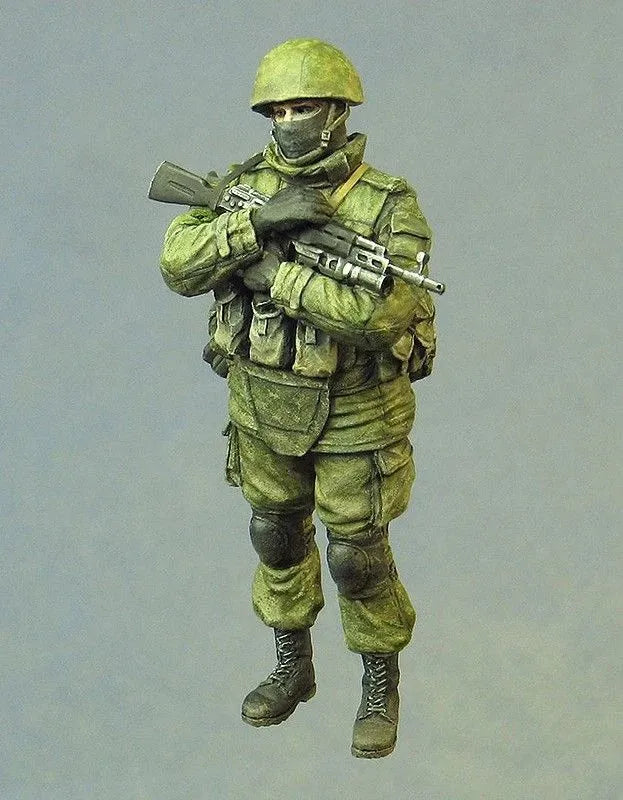 1/35 Modern Infantry Soldier in Digital Camouflage, Resin Model Figure Kit, Unassembled and Unpainted