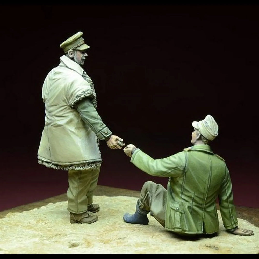 1/35 WWII Afrika Korps Surrender, 2 Figures, Resin Model Figure Kit, Unassembled and Unpainted