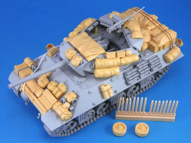1/35 WWII US Army M10 Stowage Set, Resin Model Vehicle Kit, Unassembled and Unpainted