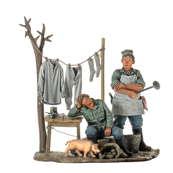 1/32 WWI Soldiers at Rest with Dog, 3 Figures, Resin Model Figure Kit, Unassembled and Unpainted