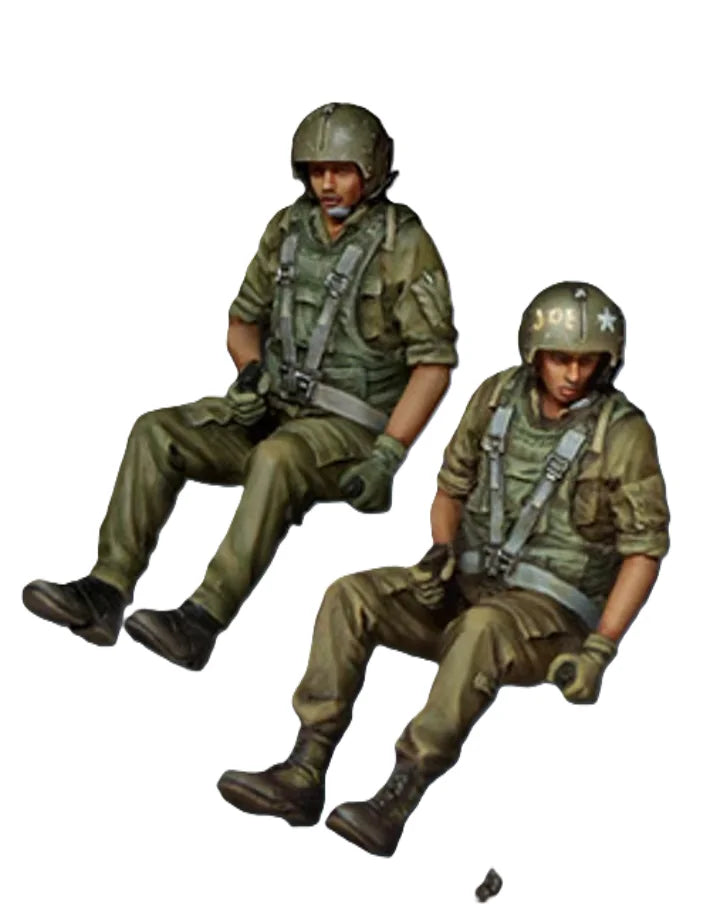 1/35 WWII American Infantrymen, 2 Figures, Resin Model Figure Kit, Unassembled and Unpainted