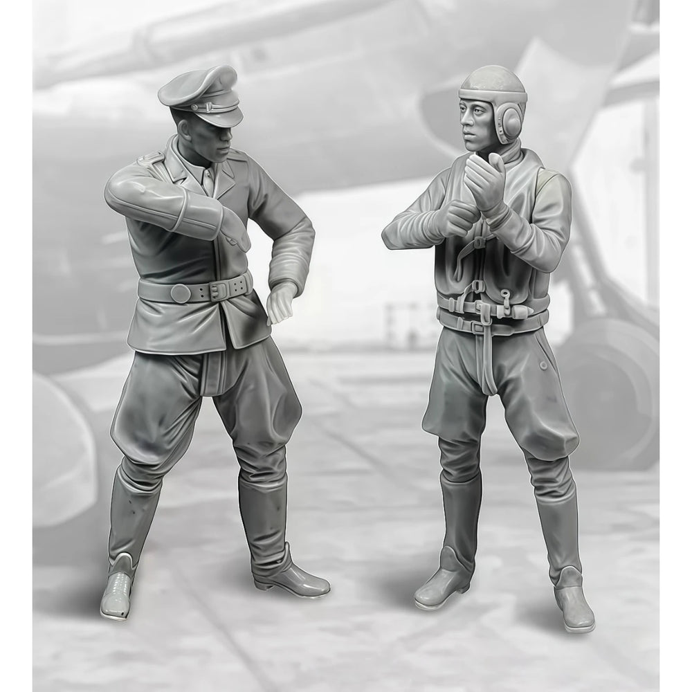 1/32 WWII Fighter Pilots, 2 Figures, Resin Model Figure Kit, Unassembled and Unpainted