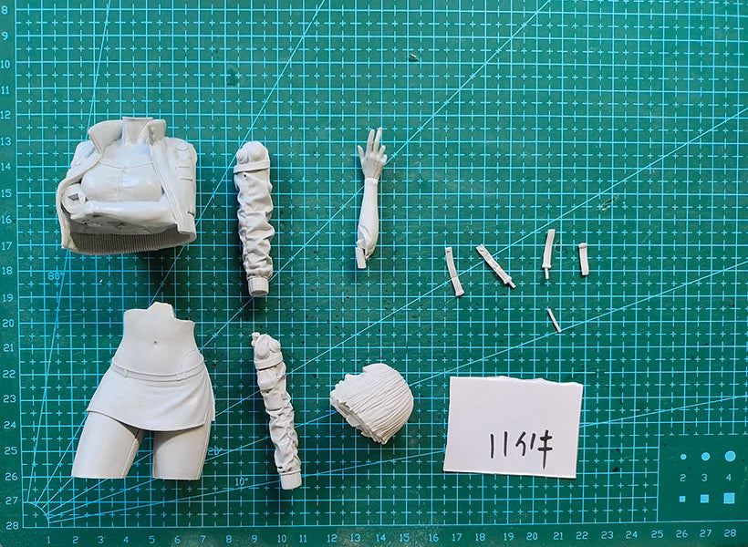 1/10 Modern Female Tactical Operator, Resin Model Figure Kit, Unassembled and Unpainted