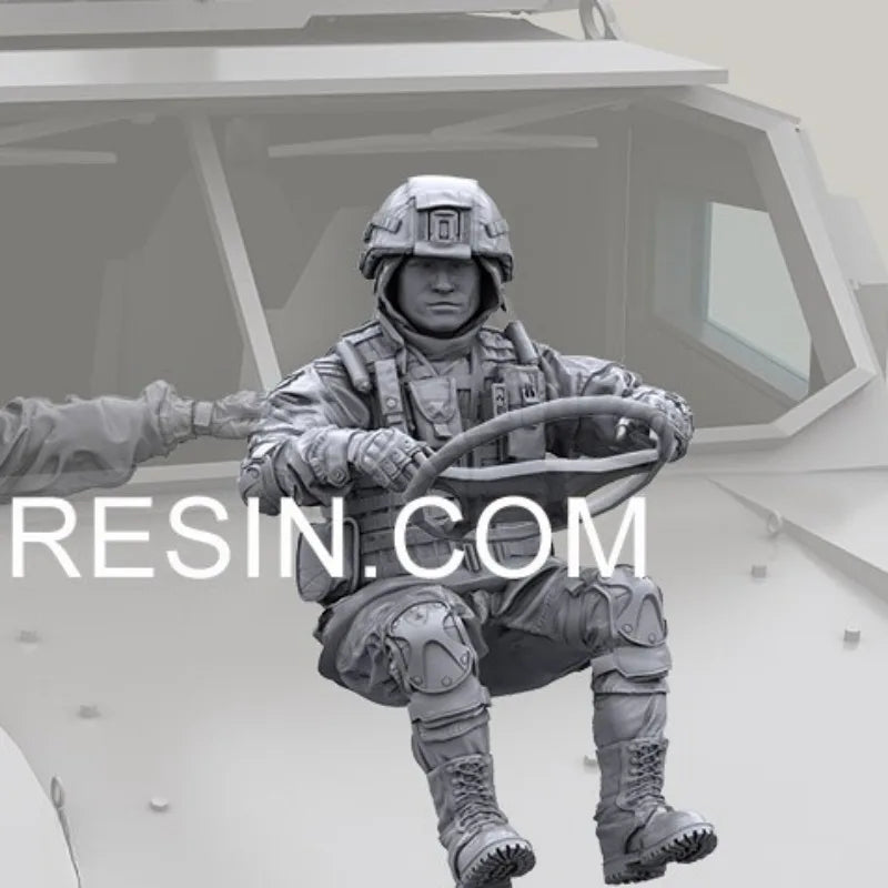 1/35 Modern Russian Soldier in Reversible Camouflage Suit, Resin Model Figure Kit, Unassembled and Unpainted