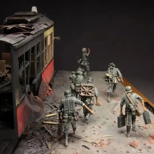 1/35 WWI Street Combat Soldiers, 6 Figures, Resin Model Diorama Kit, Unassembled and Unpainted
