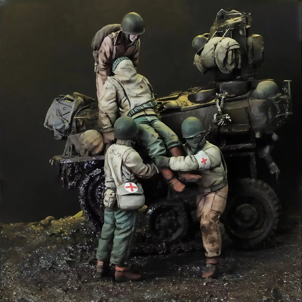 1/35 Modern Tactical Team Evacuating Casualty on Motorcycle, 4 Figures, Resin Model Figure Kit, Unassembled and Unpainted