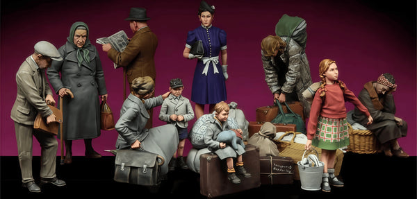 1/35 WWII European Civilians with Debris, 9 Figures, Resin Model Figure Kit, Unassembled and Unpainted
