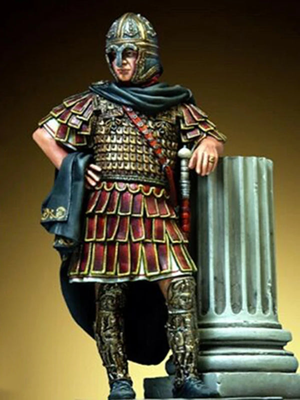1/24 Ancient Roman Officer with Ornate Armor and Blue Cape, Resin Model Figure Kit, Unassembled and Unpainted