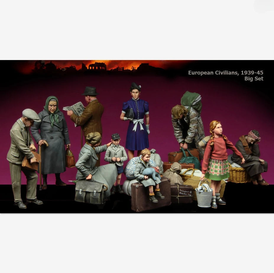 1/35 WWII Soviet Civilians Mixed Family Group, 8 Figures, Resin Model Figure Kit, Unassembled and Unpainted