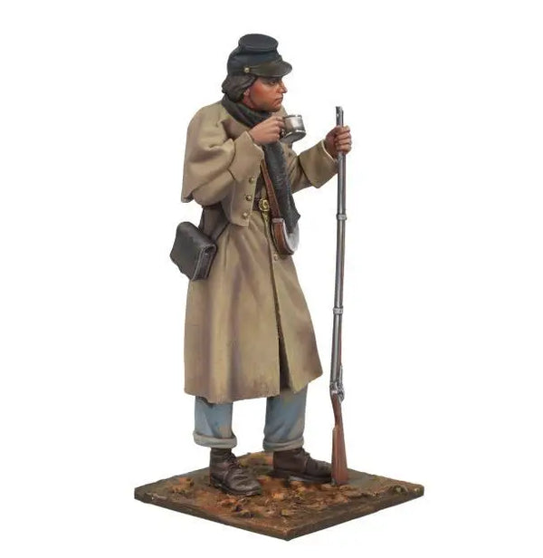 1/24 WWI Infantryman, Resin Model Figure Kit, Unassembled and Unpainted