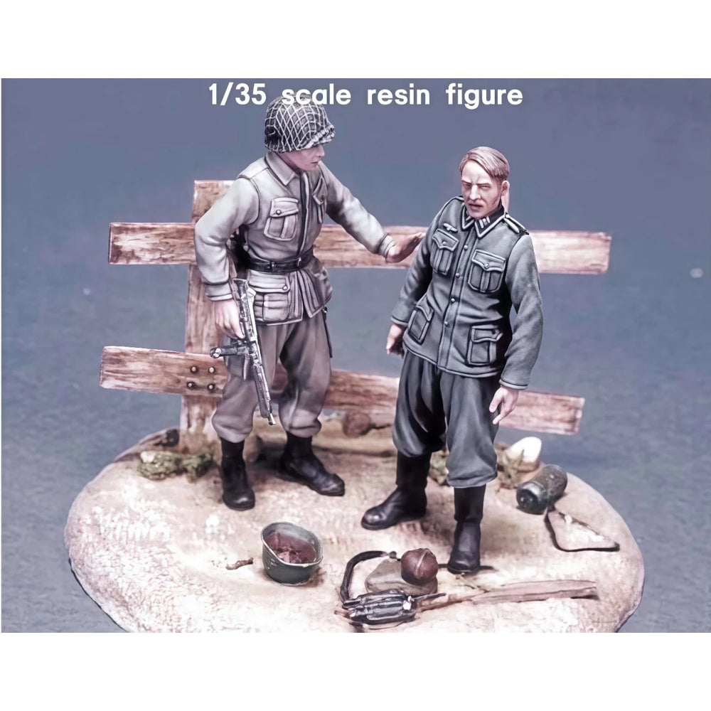 1/35 WWII American Airborne & German POW, 3 Figures, Resin Model Figure Kit, Unassembled and Unpainted