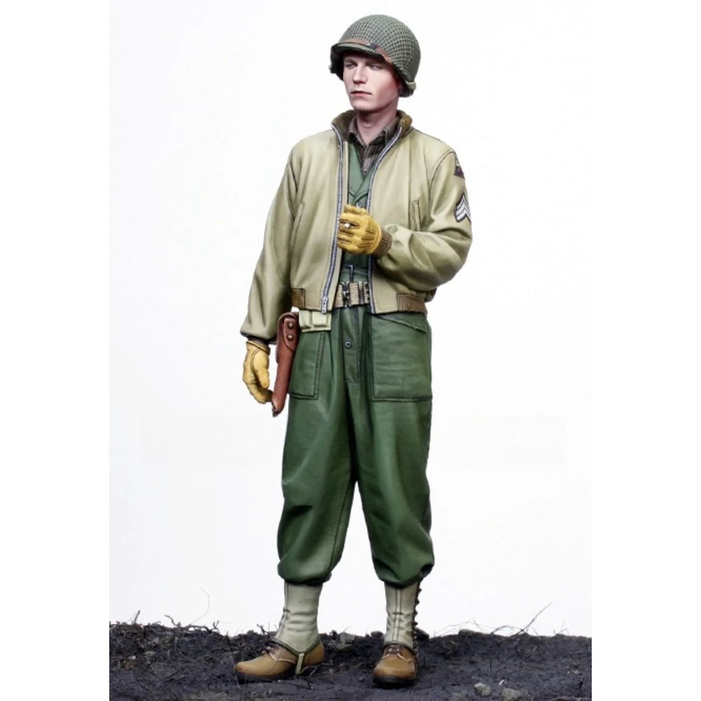 1/16 WWII US Army Soldier with Yellow Gloves, Resin Model Figure Kit, Unassembled and Unpainted