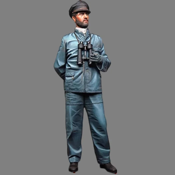 1/16 WWII German Luftwaffe Officer with Binoculars, Resin Model Figure Kit, Unassembled and Unpainted