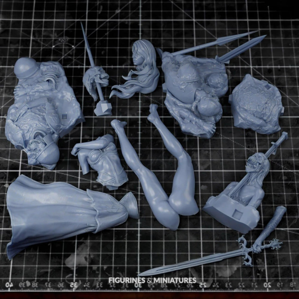 Female Warrior with Greatsword, Resin Model Figure Kit, Fantasy Theme, Unassembled and Unpainted